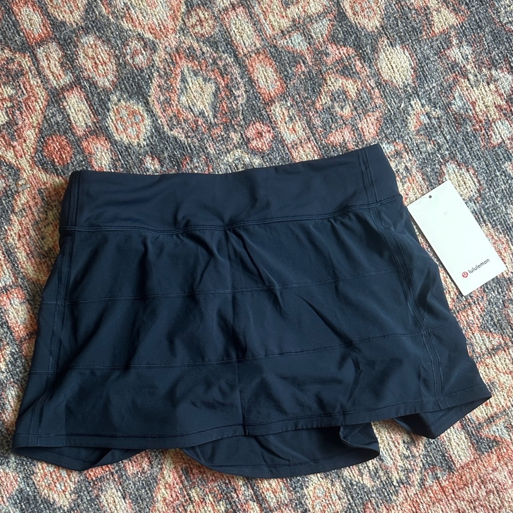 Never Worn lululemon athletica Women's Navy Skort